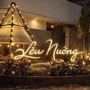 lều nướng về đêm