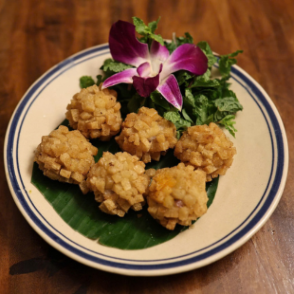 Mực viên bao trứng